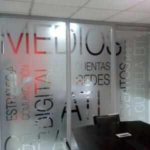 Diseños esmerilados de Letras